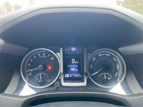 Used 2022 Toyota Tacoma SR5 image 21