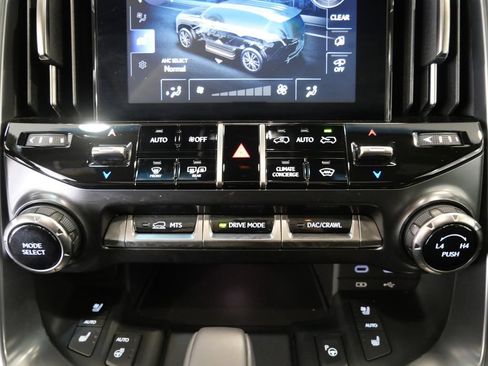 Certified 2025 Lexus LX 700h Overtrail AWD/4WD image 23