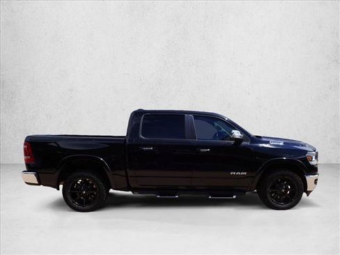 Used 2019 RAM 1500 Laramie AWD/4WD image 9