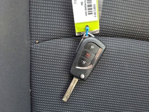 Used 2019 Toyota RAV4 LE image 35