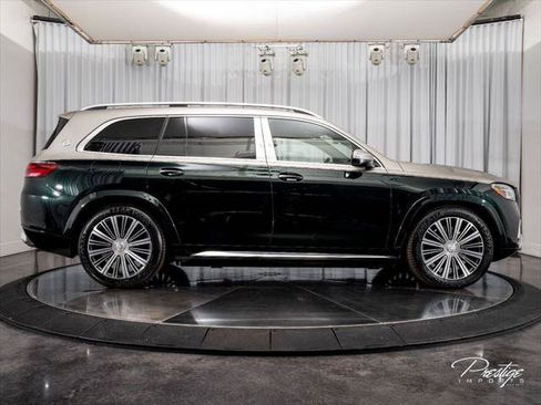 Used 2024 Mercedes-Benz Maybach GLS 600 4MATIC image 17