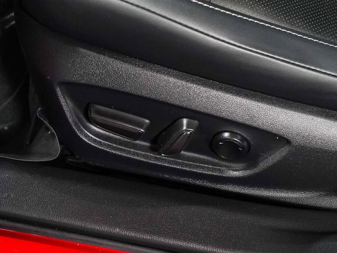 Used 2023 Toyota Prius XLE image 23