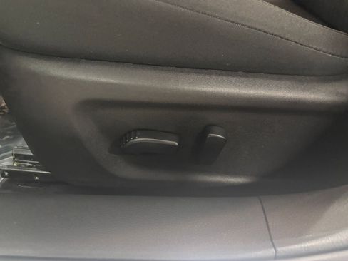 Used 2025 Nissan Altima 2.5 SV image 23