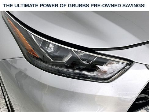 Used 2023 Toyota Highlander Platinum FWD image 38