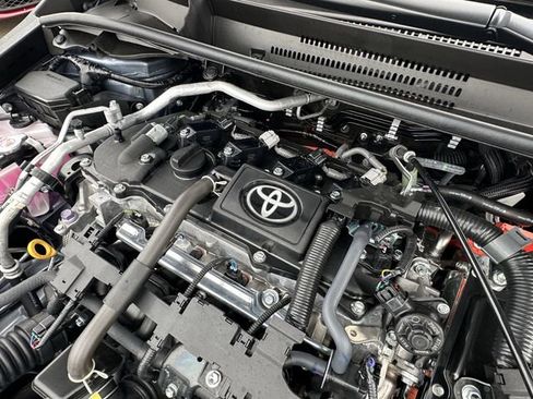 Used 2026 Toyota Corolla SE image 31