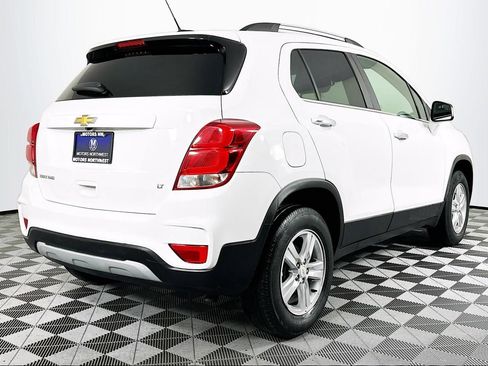 Used 2018 Chevrolet Trax LT w/ LT Convenience Package image 24