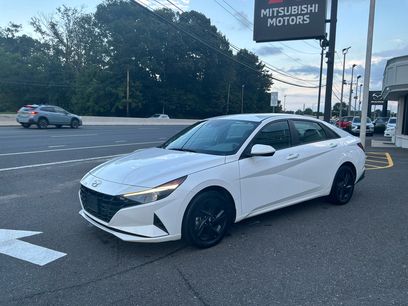 Used 2023 Hyundai Elantra SEL