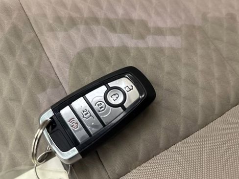 Used 2022 Ford Escape SE w/ Convenience Package image 40