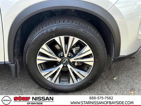 Certified 2023 Nissan Rogue SV image 10