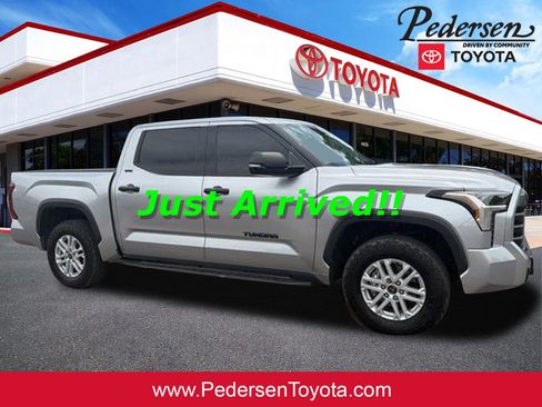 Used 2023 Toyota Tundra SR5 w/ SR5 Convenience Package AWD/4WD image 1