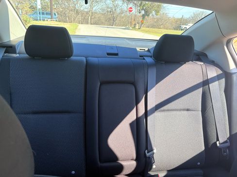 Used 2012 MAZDA MAZDA3 i Touring image 22