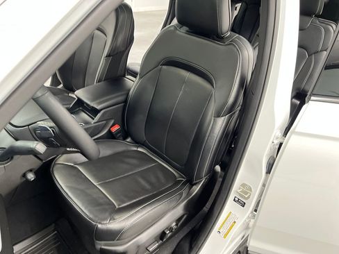 Used 2024 Jeep Grand Cherokee L Limited w/ Luxury Tech Group II image 9