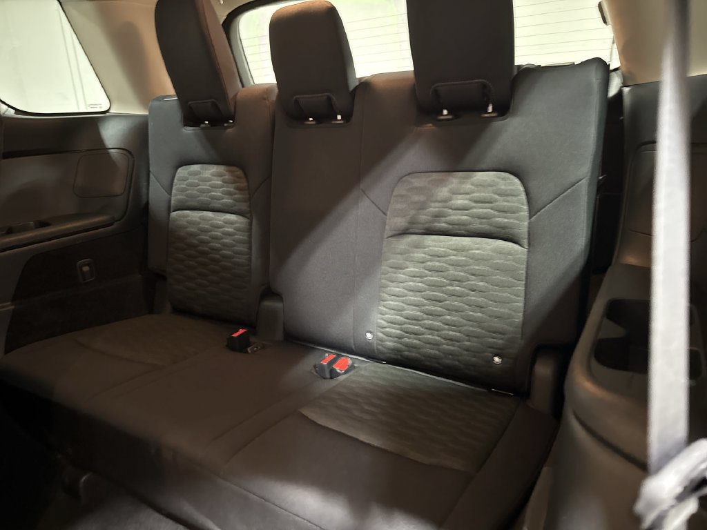 Used 2024 Nissan Pathfinder SV AWD/4WD image 23