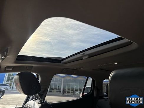 Used 2023 GMC Acadia AT4 w/ Technology Package image 23