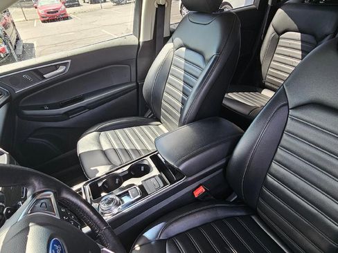 Used 2019 Ford Edge SEL w/ Equipment Group 201A AWD/4WD image 10