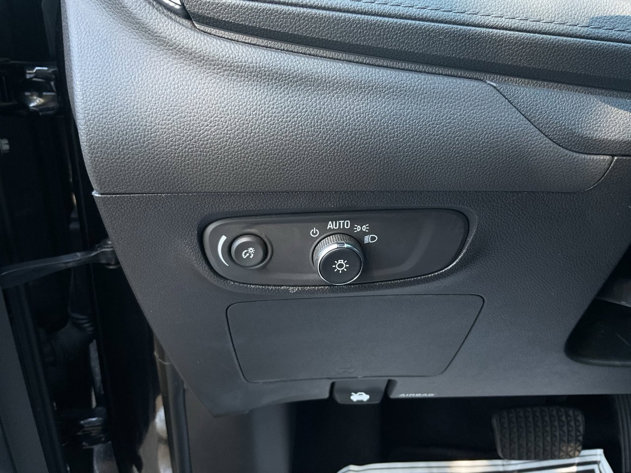 Used 2025 Buick Encore GX Preferred FWD image 21