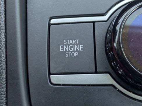 Certified 2025 Volkswagen Tiguan S FWD image 35
