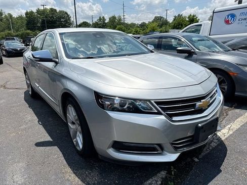 Used 2015 Chevrolet Impala LTZ FWD image 4