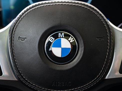 Used 2023 BMW X7 M60i w/ Executive Package image 26