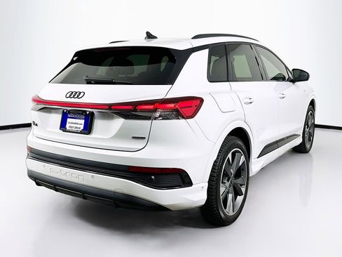 Used 2024 Audi Q4 e-tron Premium Plus w/ Premium Plus AWD/4WD image 7