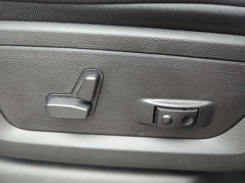 New 2025 RAM 2500 Laramie w/ Night Edition AWD/4WD image 37