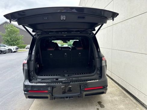 Certified 2025 INFINITI QX80 Autograph w/ Autograph Exterior Package AWD/4WD image 28