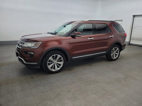 Used 2018 Ford Explorer Limited image 2