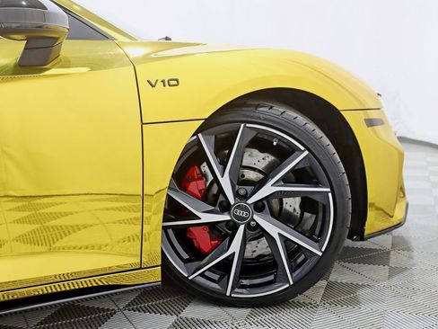 Used 2021 Audi R8 V10 w/ Premium Package RWD image 13