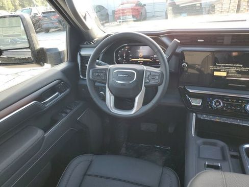 New 2026 GMC Sierra 3500 Denali w/ Denali Reserve Package AWD/4WD image 14