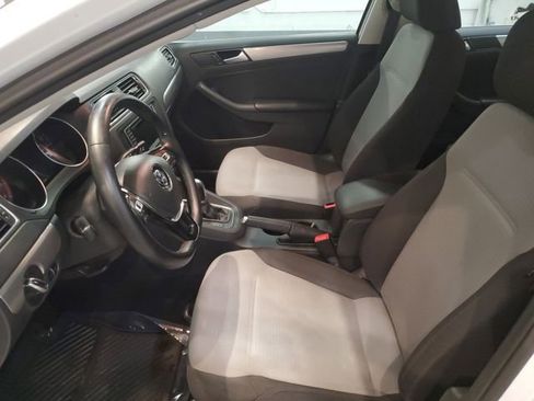 Used 2017 Volkswagen Jetta S image 10