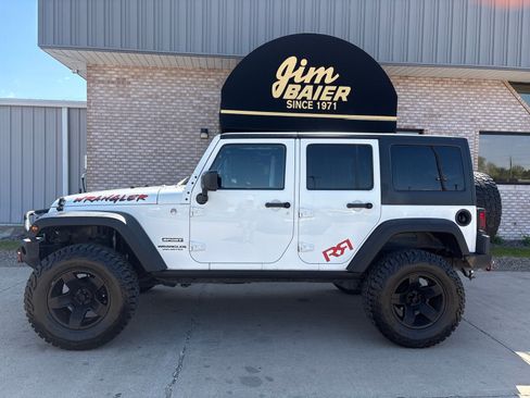 Used 2015 Jeep Wrangler Unlimited Sport w/ Quick Order Package 24S AWD/4WD image 2