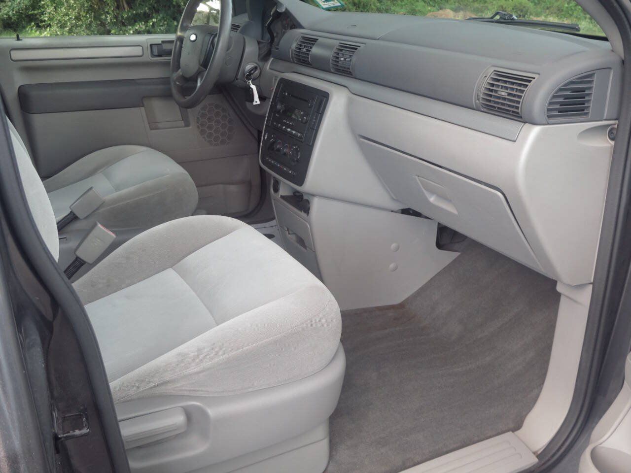 Used 2007 Ford Freestar SE FWD image 12