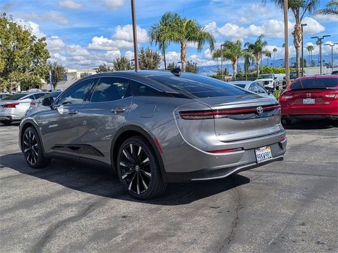 Used 2025 Toyota Crown Platinum image 5