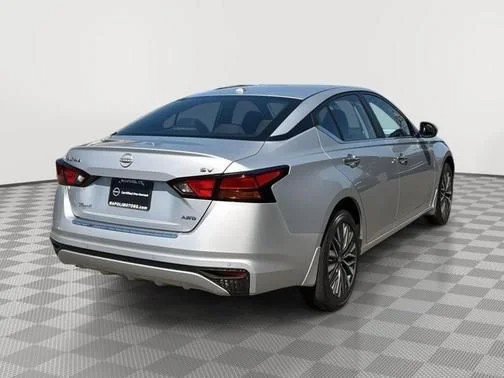 Certified 2023 Nissan Altima 2.5 SV AWD/4WD image 3