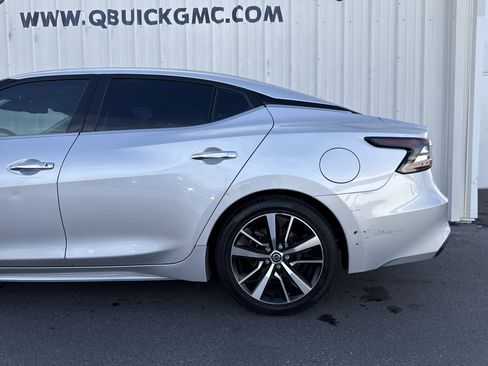 Used 2021 Nissan Maxima 3.5 SV w/ Floor Mat Group image 2