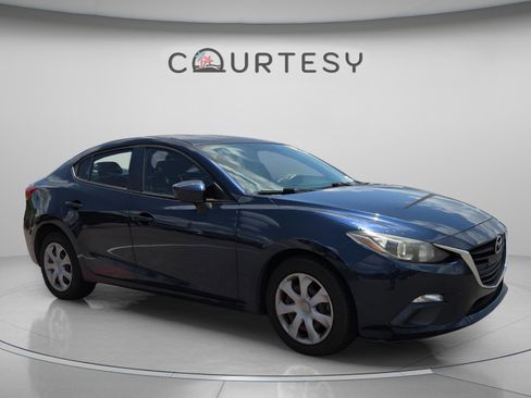 Used 2016 MAZDA MAZDA3 i Sport FWD image 3