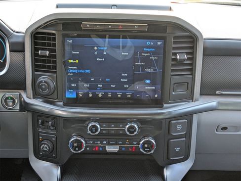 Used 2021 Ford F150 Limited image 18