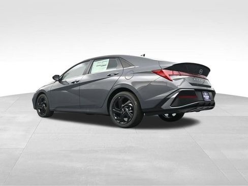 New 2026 Hyundai Elantra SEL Sport Premium FWD image 34