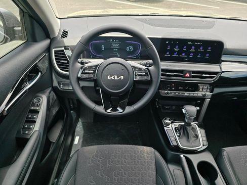 New 2026 Kia Seltos S image 6