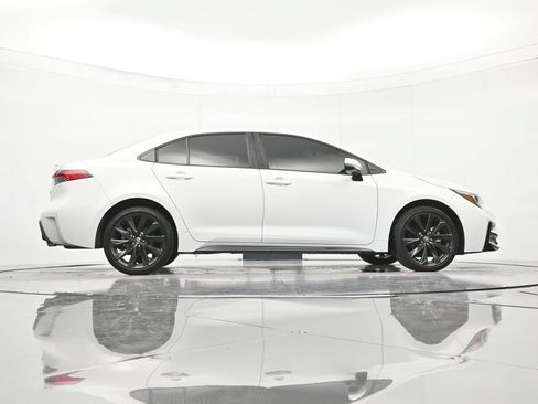 Used 2023 Toyota Corolla SE FWD image 39