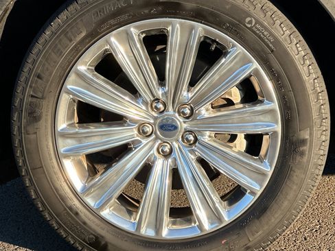 Used 2020 Ford Explorer Limited w/ Class III Trailer Tow Package image 34