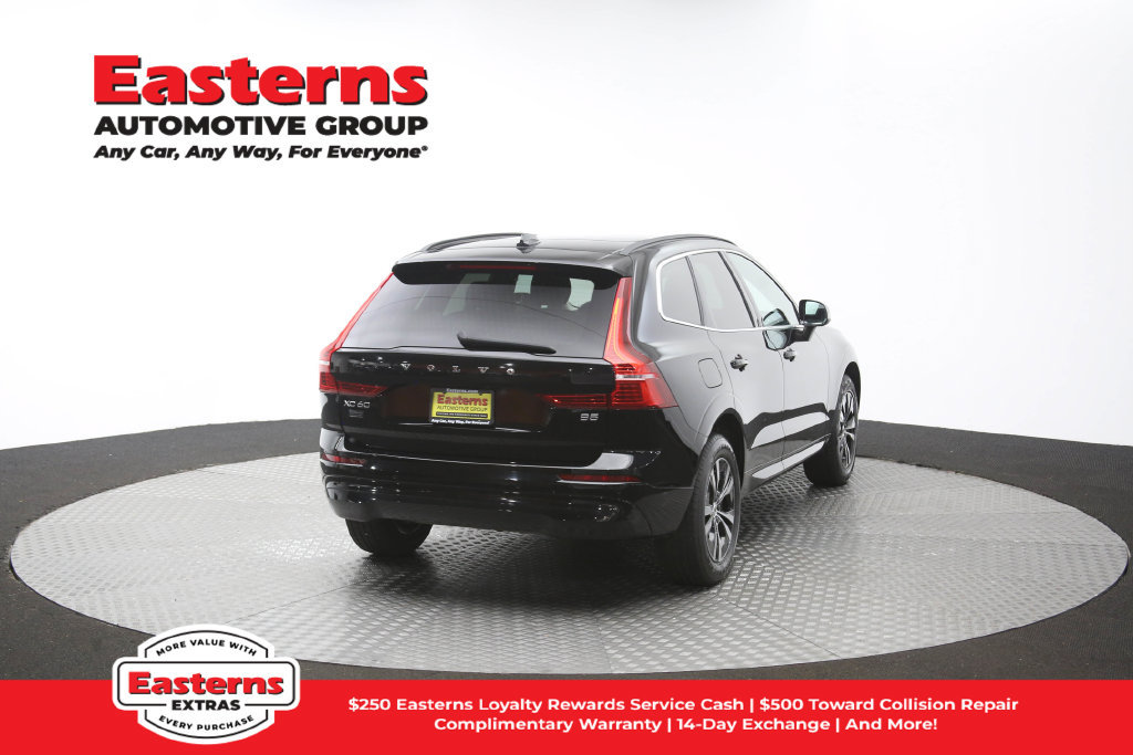 Used 2023 Volvo XC60 B5 Core FWD image 40