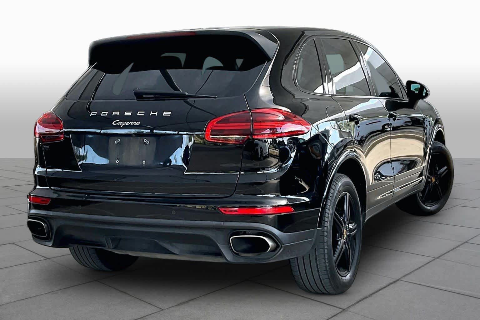 Used 2017 Porsche Cayenne Platinum Edition AWD/4WD image 12