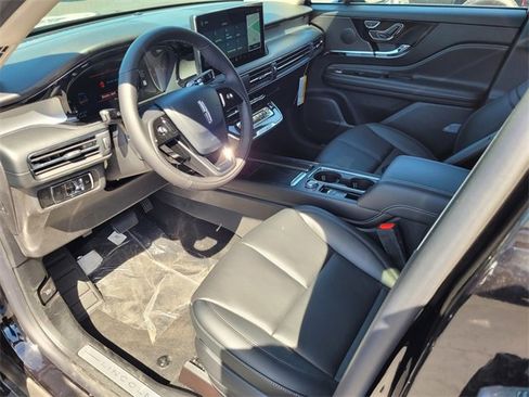 New 2025 Lincoln Corsair Premiere w/ Equipment Group 101A image 9