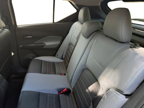 Used 2022 Nissan Kicks SR w/ Premium Package FWD image 22