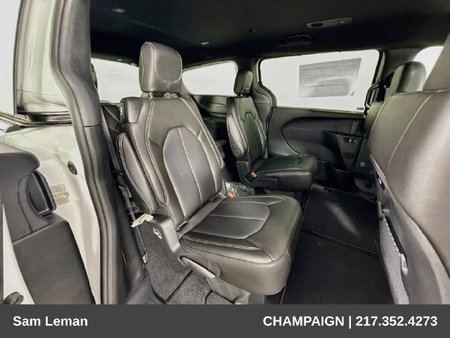 New 2027 Chrysler Pacifica Select FWD image 27