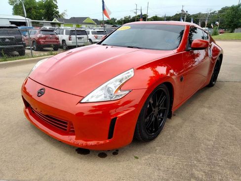 Used 2013 Nissan 370Z Touring RWD image 1