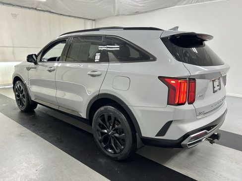Certified 2022 Kia Sorento SX image 7