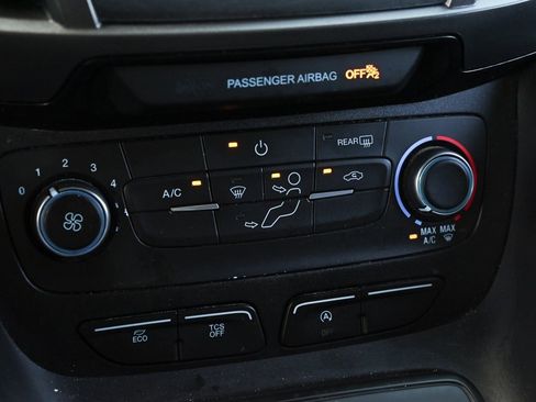 Used 2021 Ford Transit Connect XL image 31