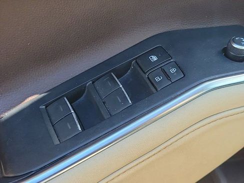 Used 2022 Toyota Highlander Platinum FWD image 31